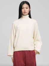 Pullover a collo alto REPLAY DK3904.000.G23372. 300 - Panna